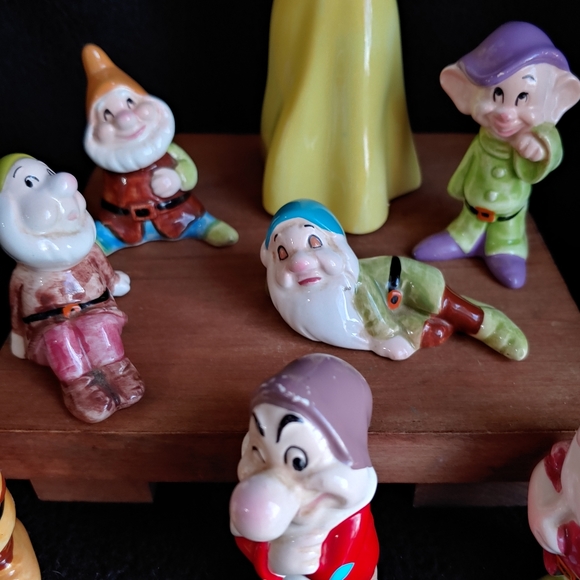 Disney Set Snow White Seven Drawfs Pottery - Picture 7 of 14